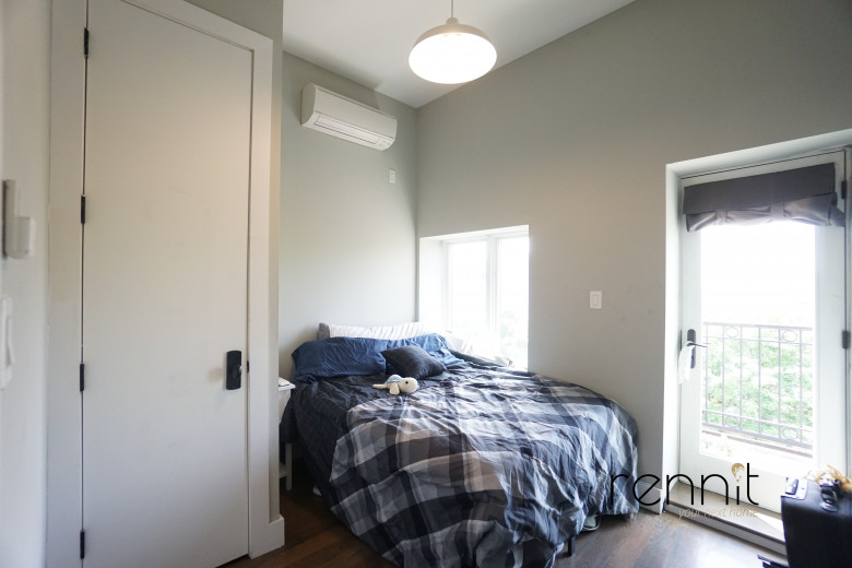 295 Montgomery St, Apt 4F Image 10