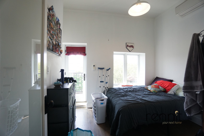 295 Montgomery St, Apt 4F Image 8