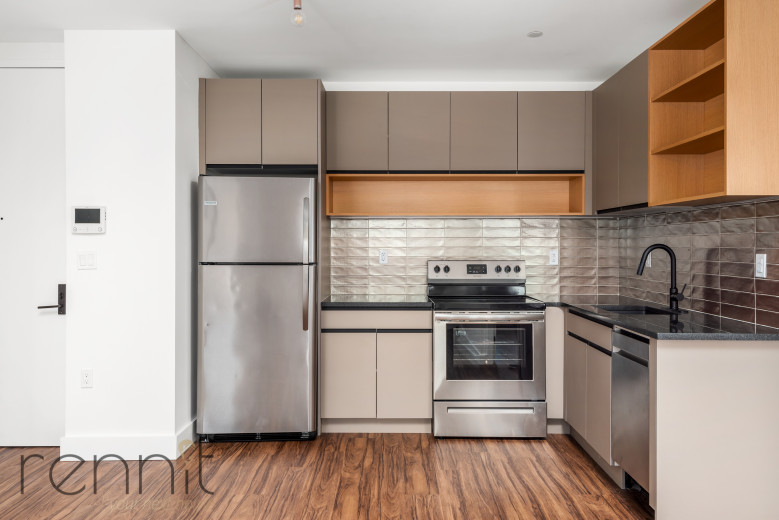26-30 4th St, Apt 706A Image 5