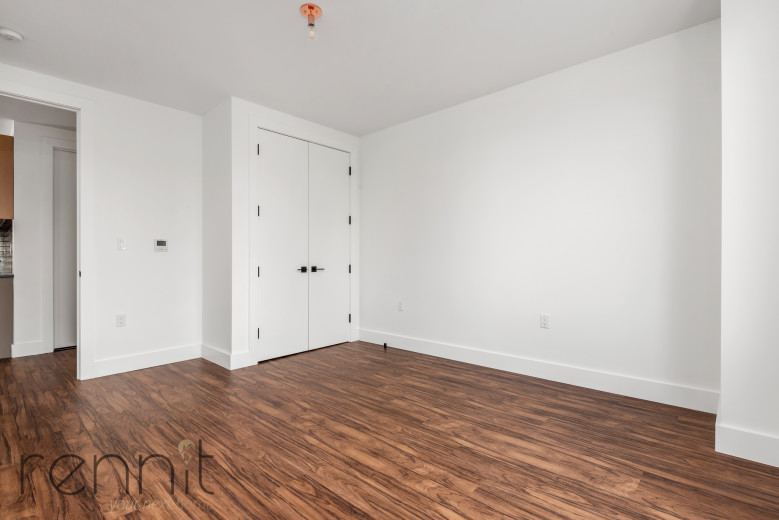 26-30 4th St, Apt 706A Image 8