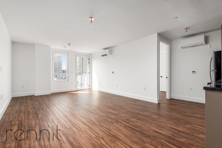 26-30 4th St, Apt 707A Image 1