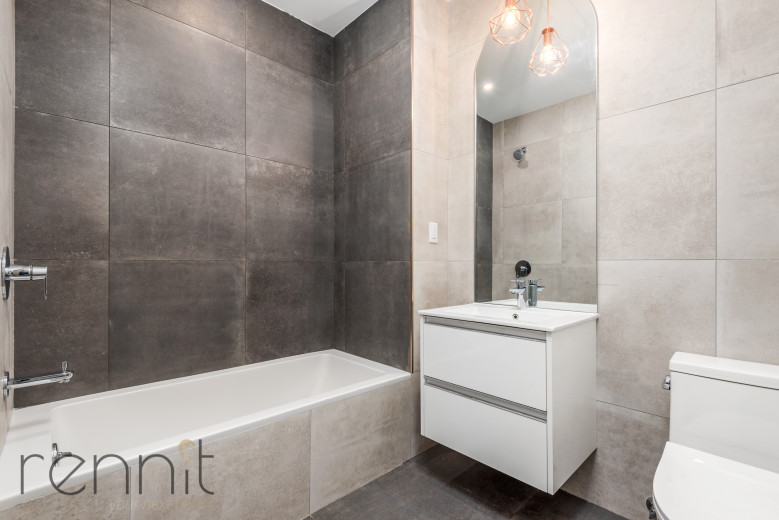 26-30 4th St, Apt 707A Image 7