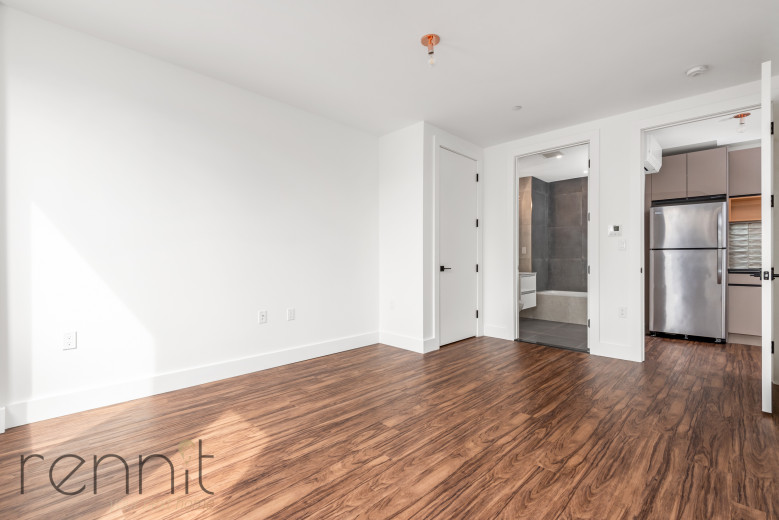26-30 4th St, Apt 707A Image 9