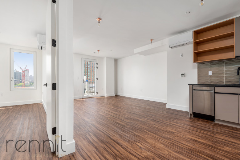 26-30 4th St, Apt 708A Image 4