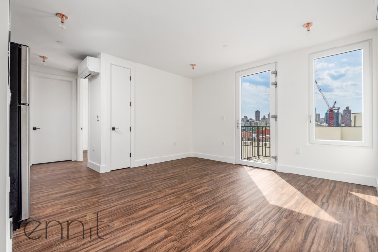 26-30 4th St, Apt 709A Image 2
