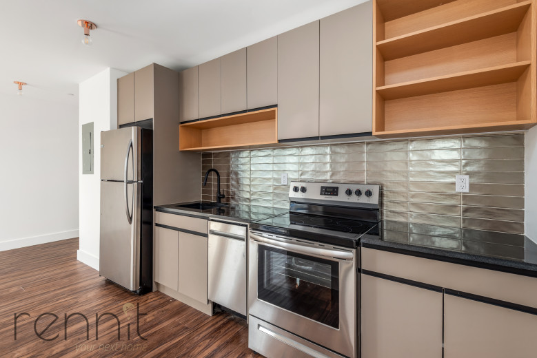 26-30 4th St, Apt 709A Image 5