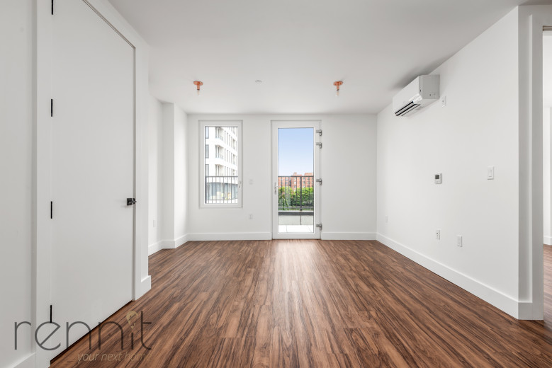 26-30 4th St, Apt 705A Image 2