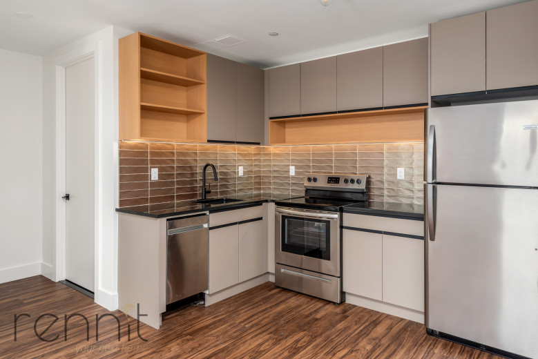 26-30 4th St, Apt 705A Image 4