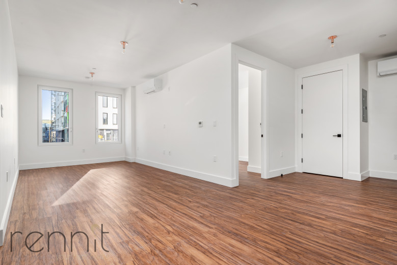 26-30 4th St, Apt 711A Image 1