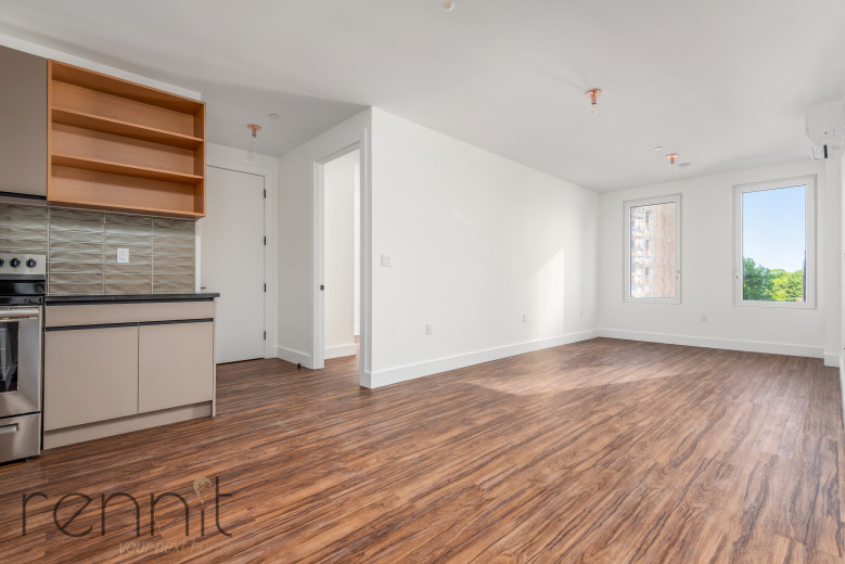 26-30 4th St, Apt 711A Image 3