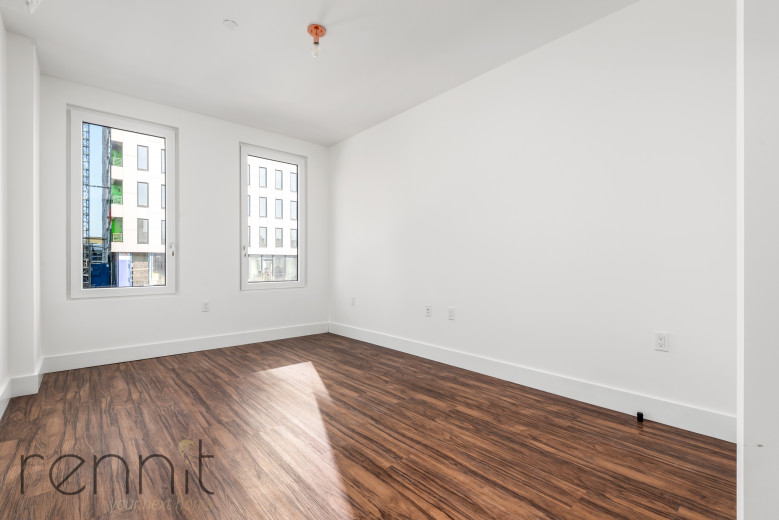 26-30 4th St, Apt 711A Image 6