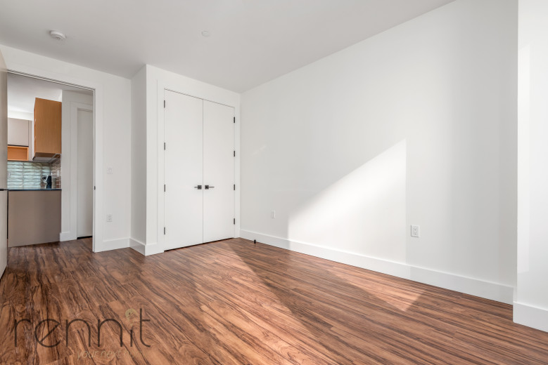 26-30 4th St, Apt 711A Image 9