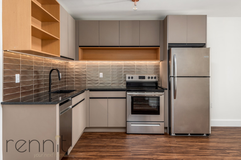 26-25 3rd St, Apt 504B Image 2