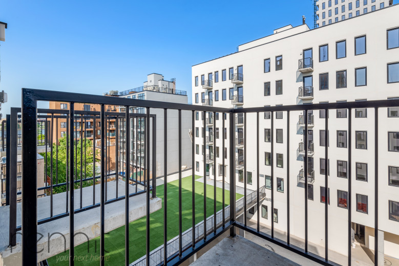 26-25 3rd St, Apt 504B Image 3