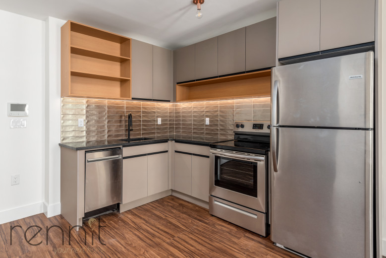 26-25 3rd St, Apt 504B Image 5