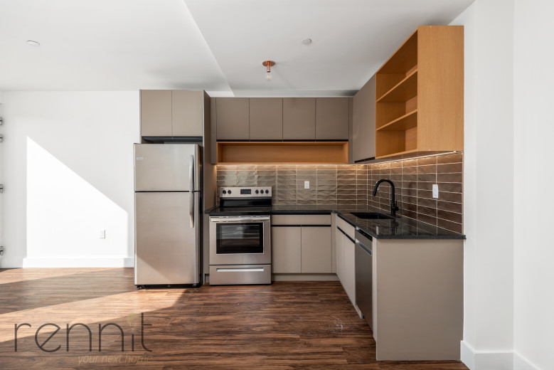 26-25 3rd St, Apt 505B Image 4