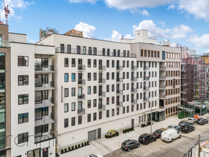 26-25 3rd St, Apt 505B Image 36