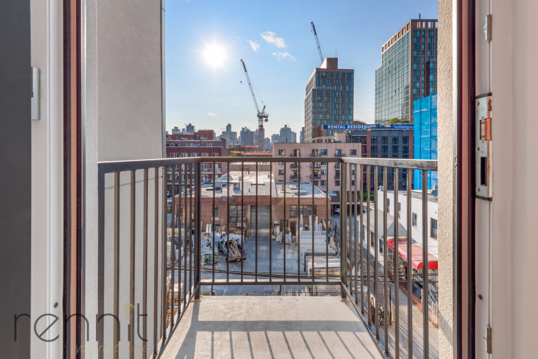 26-25 3rd St, Apt 307B Image 11
