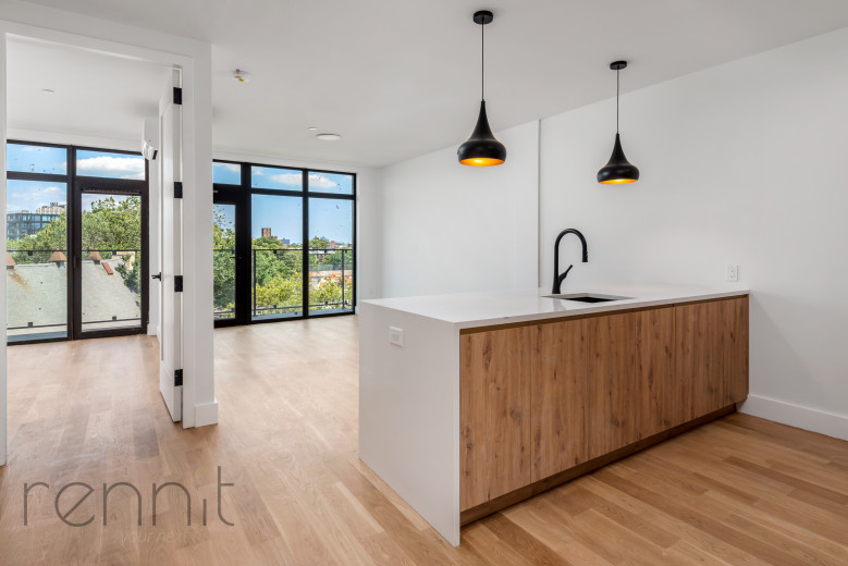580 Classon Ave, Apt 4C Image 2