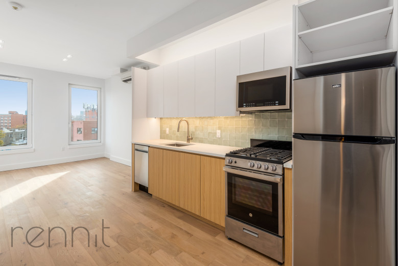 58 Vanderbilt Ave, Apt 3E Image 1