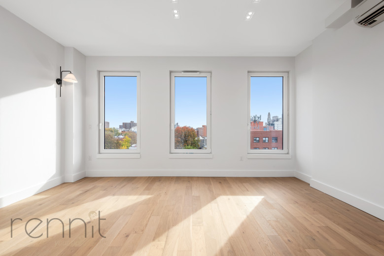 58 Vanderbilt Ave, Apt 3J Image 2