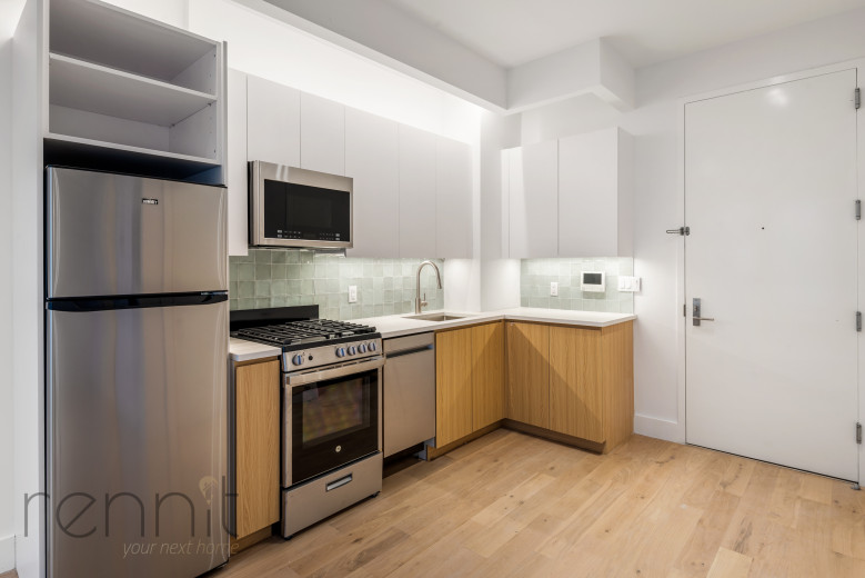 58 Vanderbilt Ave, Apt 4P Image 2