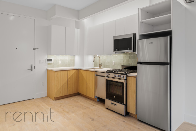 58 Vanderbilt Ave, Apt 4Q Image 2