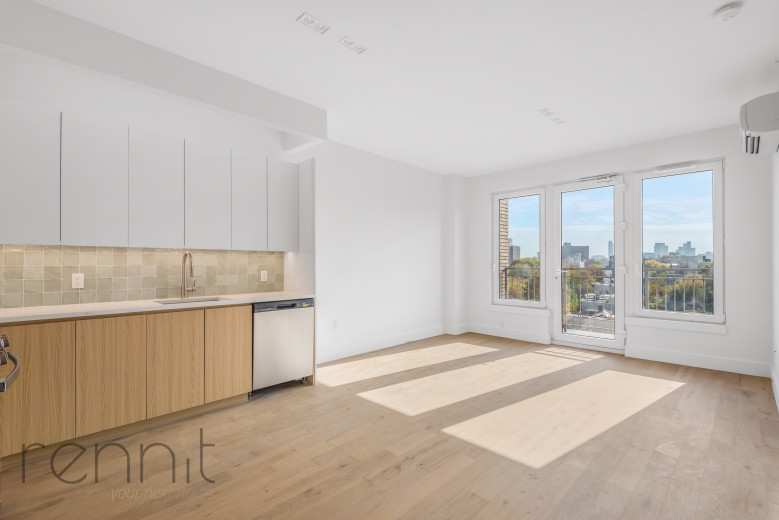 58 Vanderbilt Ave, Apt 5D Image 6