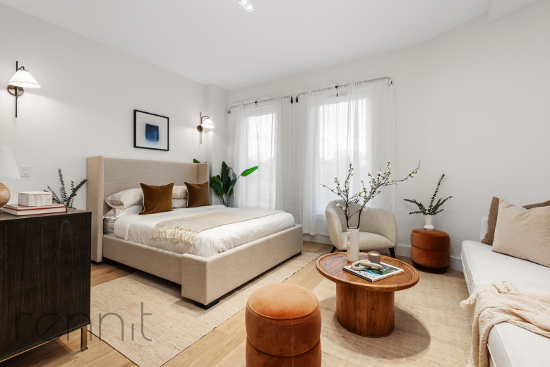 58 Vanderbilt Ave, Apt 4E Image 2