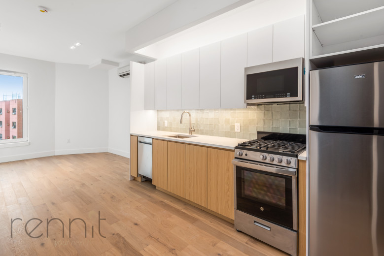 58 Vanderbilt Ave, Apt 4J Image 9