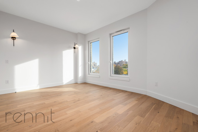 58 Vanderbilt Ave, Apt 4J Image 10