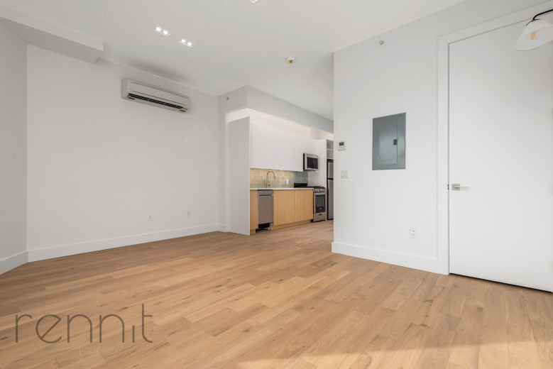 58 Vanderbilt Ave, Apt 4J Image 11