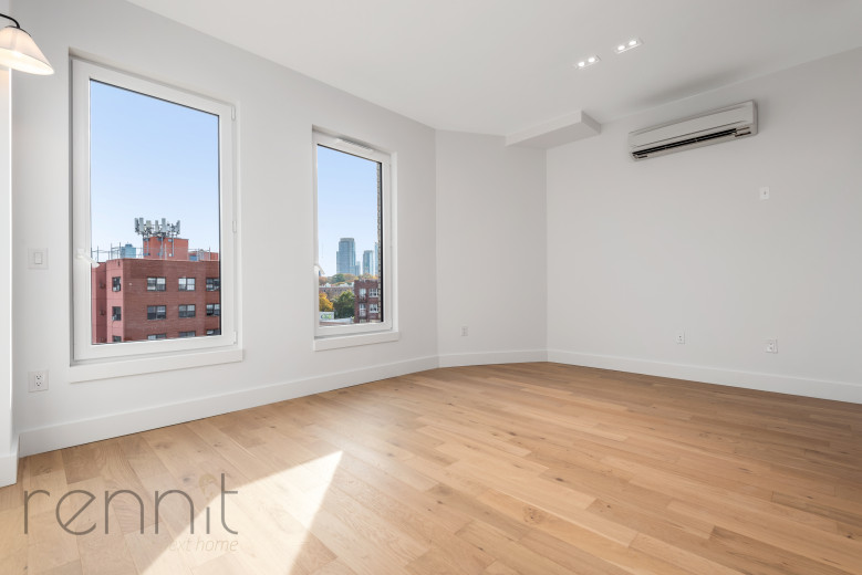 58 Vanderbilt Ave, Apt 4J Image 12