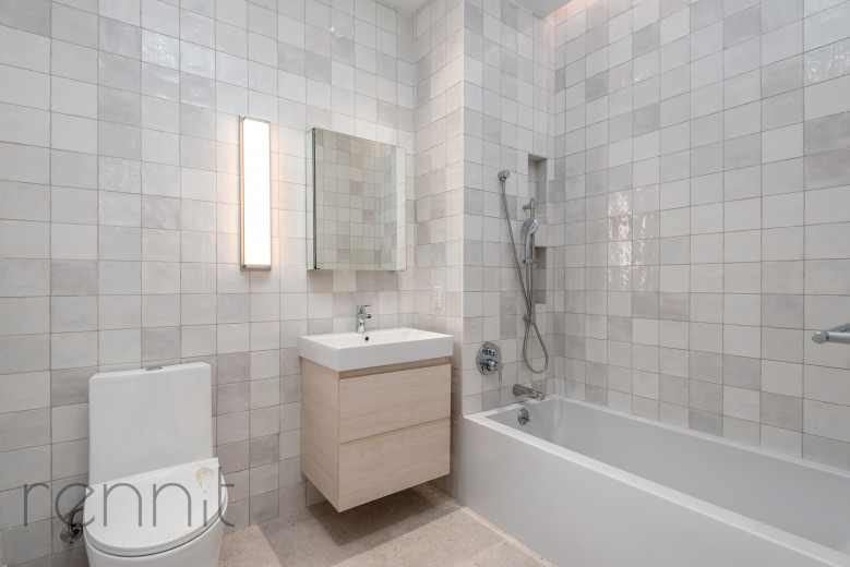 58 Vanderbilt Ave, Apt 4J Image 14