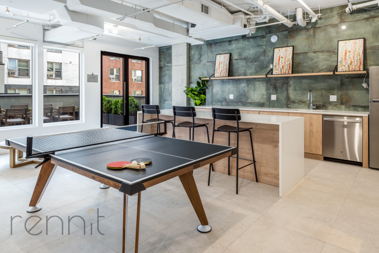 58 Vanderbilt Ave, Apt 6A Image 11