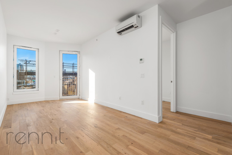 58 Vanderbilt Ave, Apt 6M Image 3
