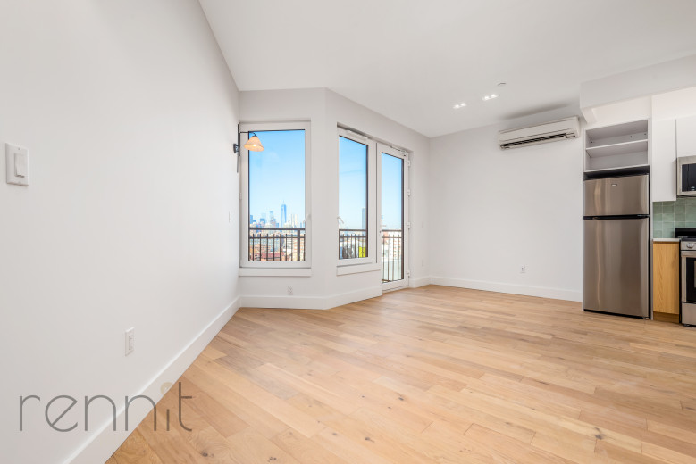 58 Vanderbilt Ave, Apt 6P Image 1