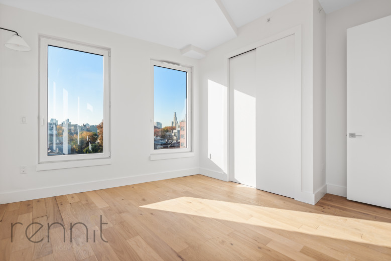 58 Vanderbilt Ave, Apt 6C Image 12