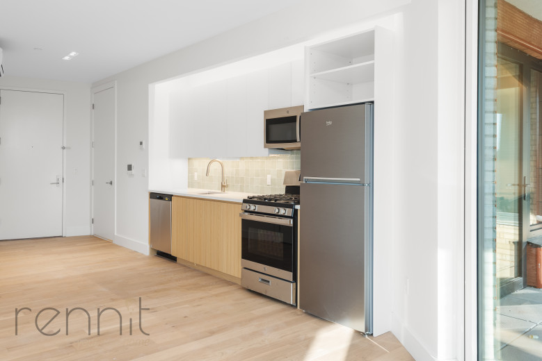 58 Vanderbilt Ave, Apt 6C Image 3