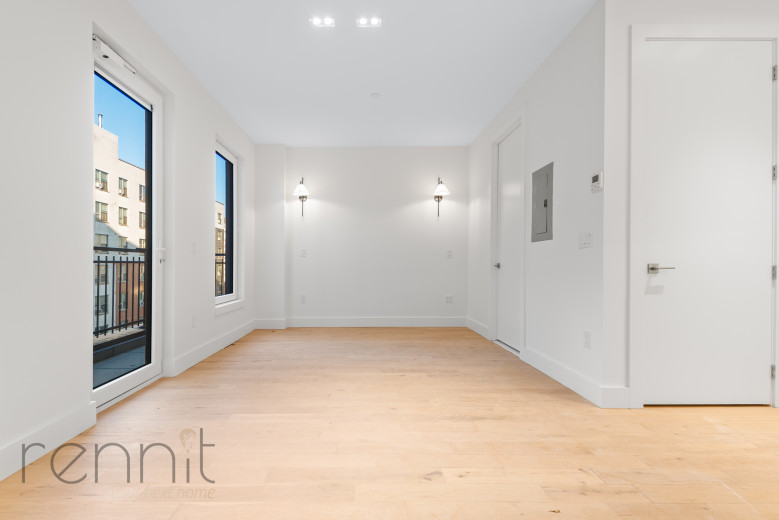 58 Vanderbilt Ave, Apt 5Q Image 4