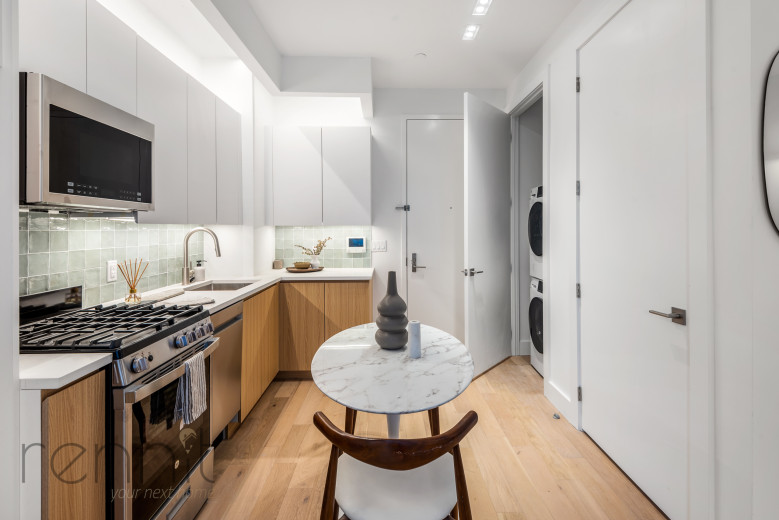 58 Vanderbilt Ave, Apt 7P Image 16