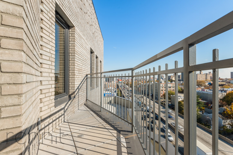 58 Vanderbilt Ave, Apt 9F Image 3