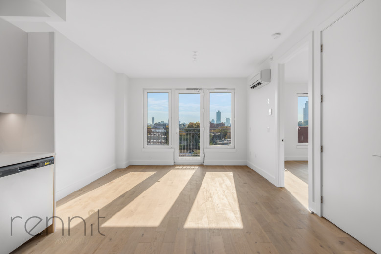 58 Vanderbilt Ave, Apt 7H Image 1