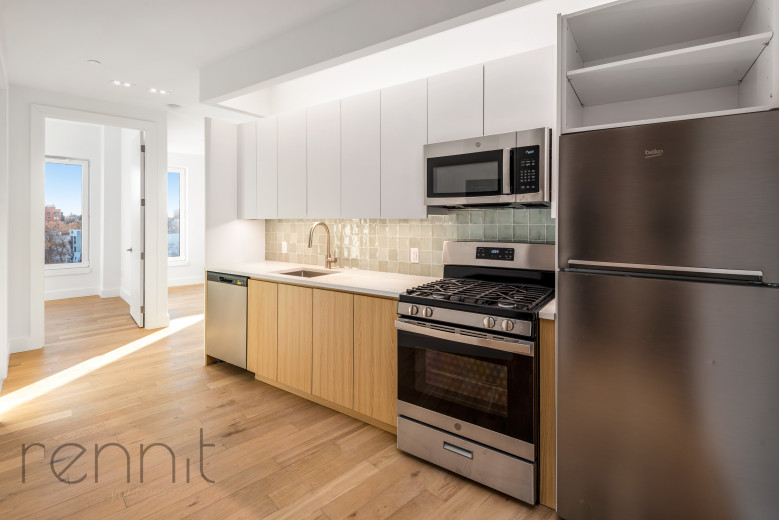 58 Vanderbilt Ave, Apt 7L Image 3