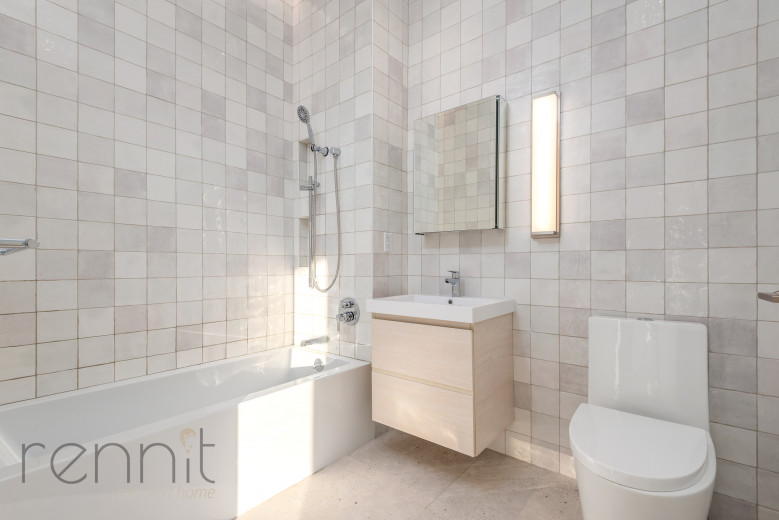 58 Vanderbilt Ave, Apt 7L Image 9