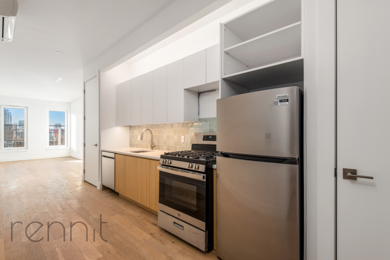 58 Vanderbilt Ave, Apt 7M Image 3
