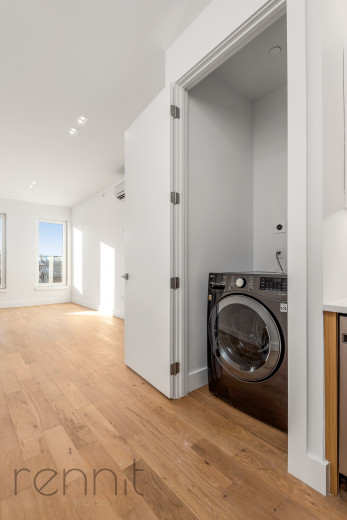 58 Vanderbilt Ave, Apt 7M Image 6