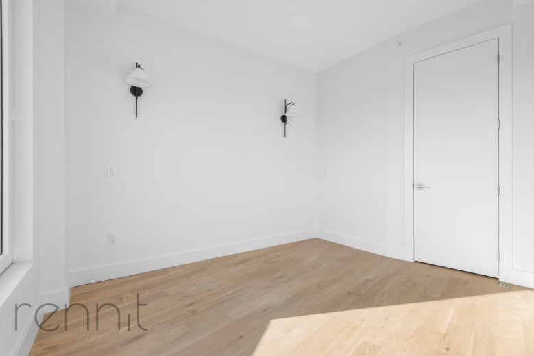 58 Vanderbilt Ave, Apt 8C Image 11