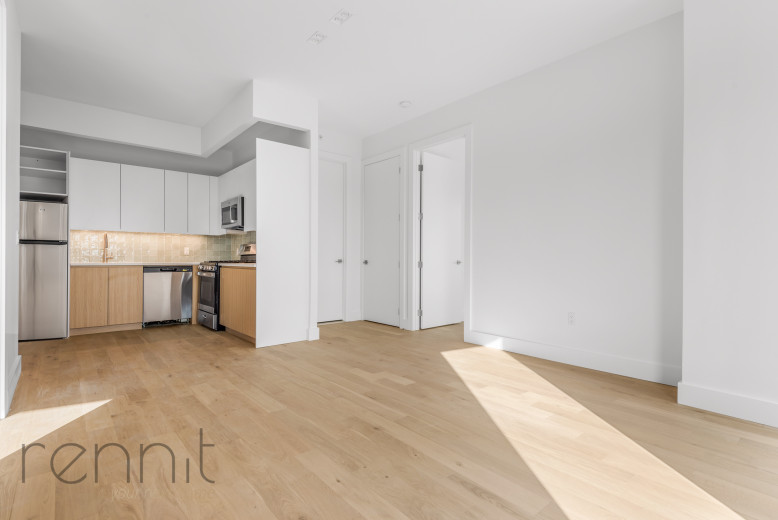 58 Vanderbilt Ave, Apt 8C Image 5