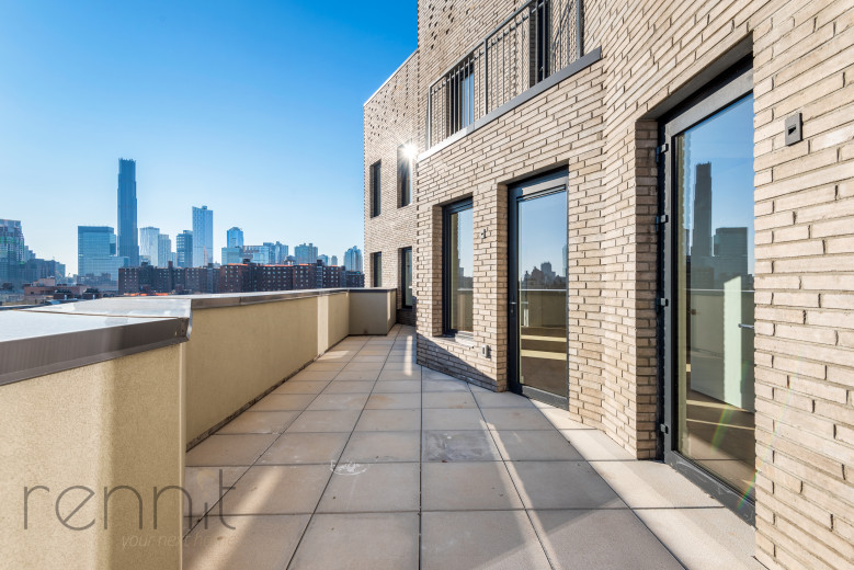 58 Vanderbilt Ave, Apt 8K Image 3